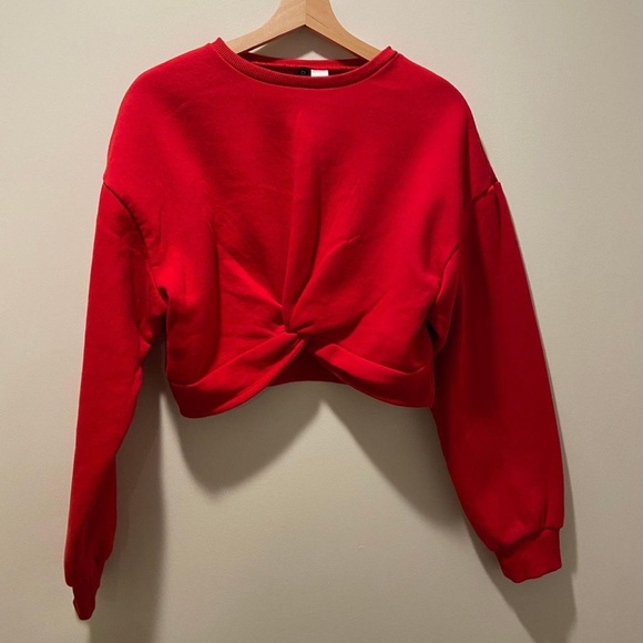 sweater - Picture 2 of 2